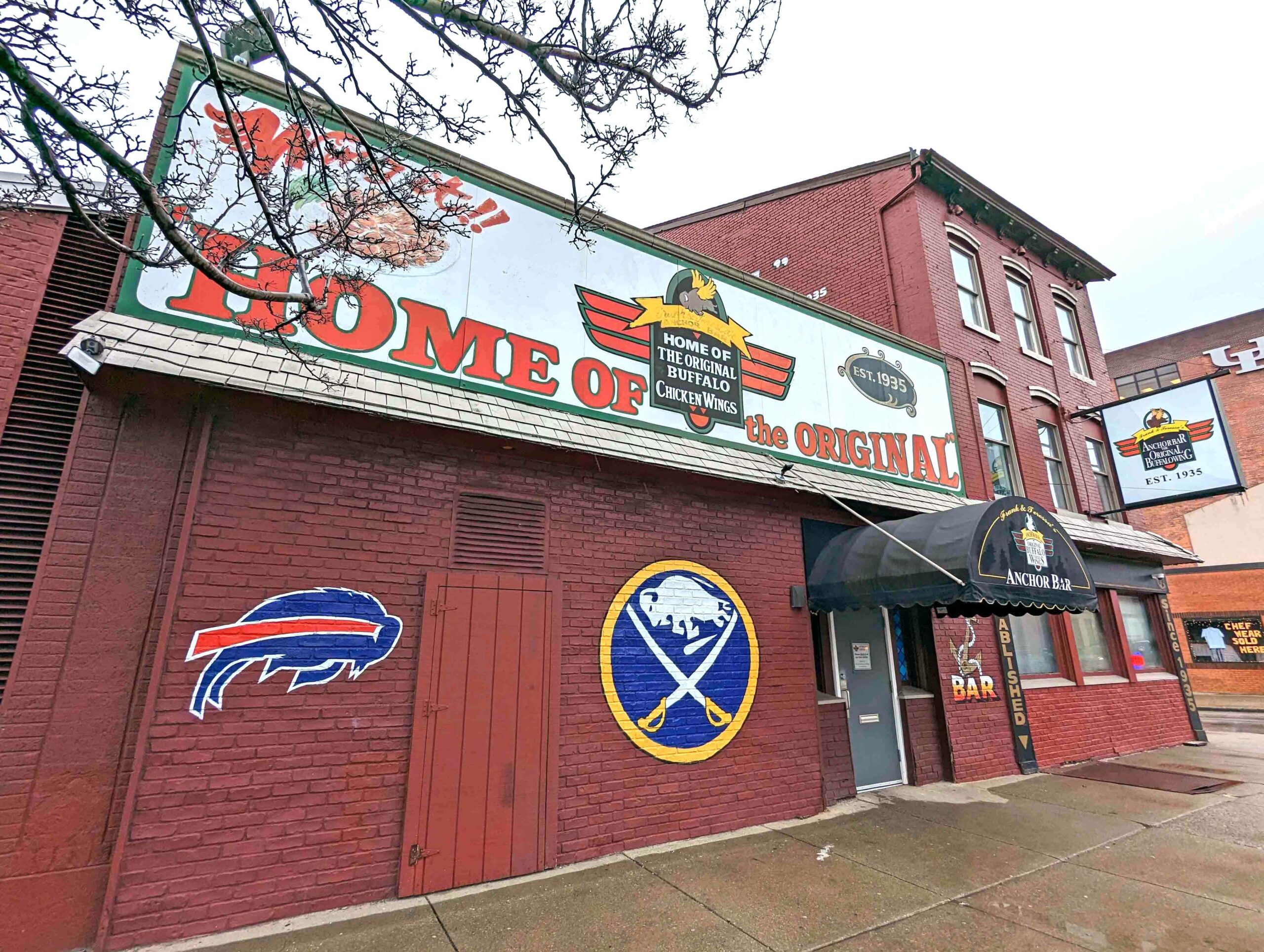 buffalo anchor bar real